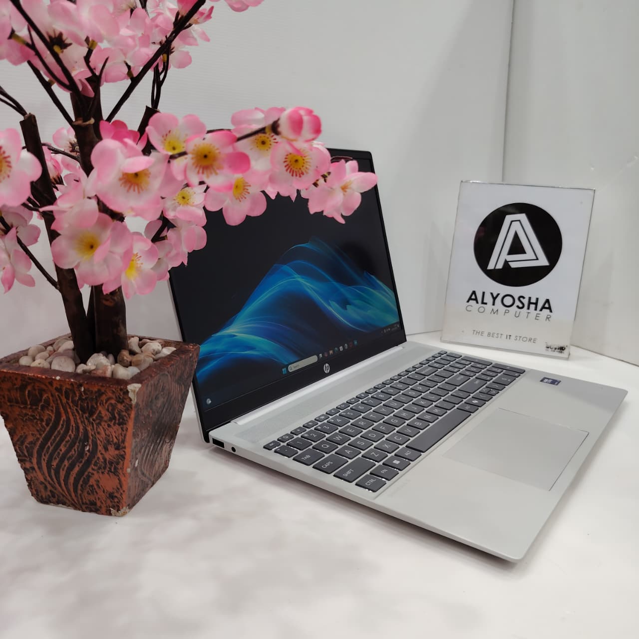 HP Omnibook 5 AI 16 AF1555TU