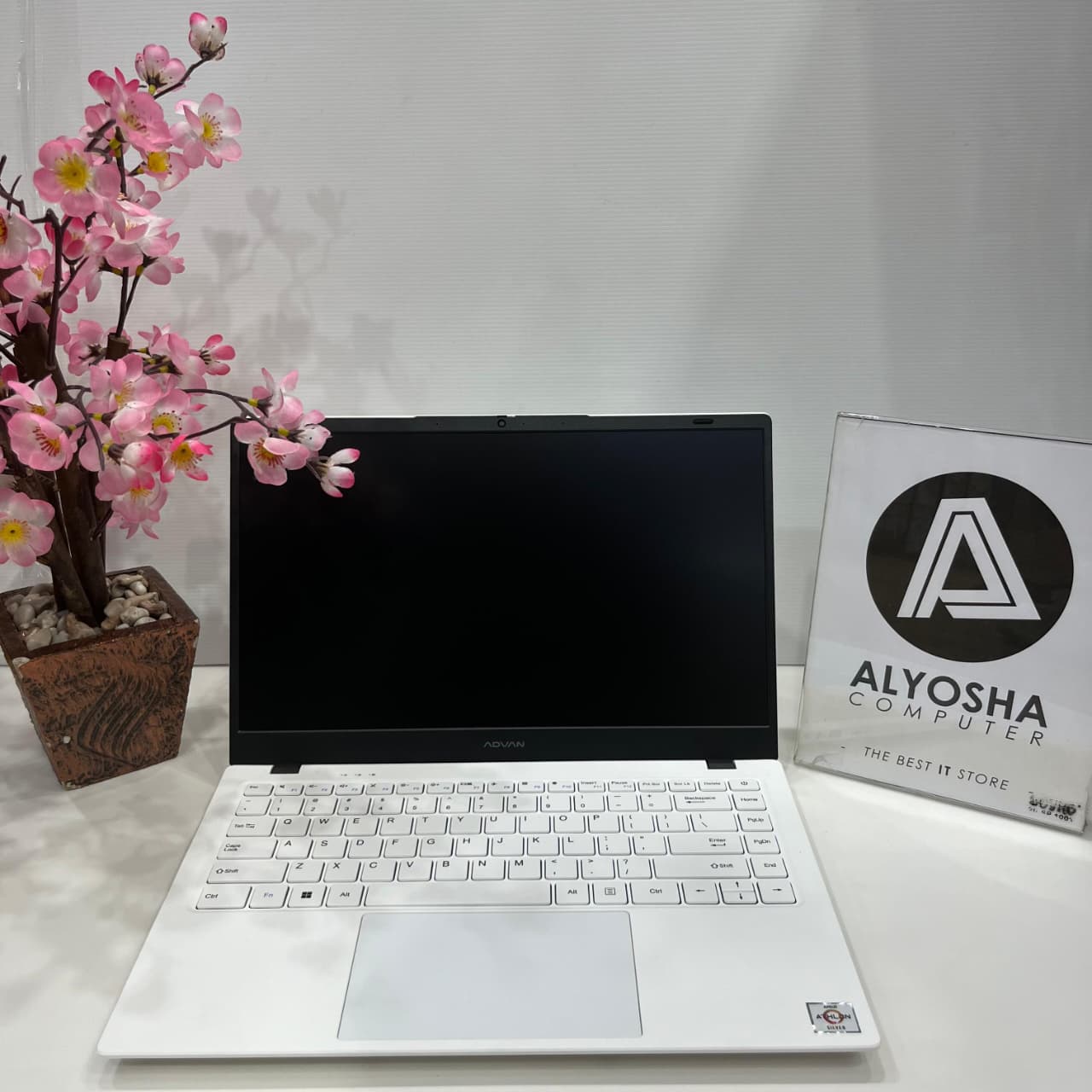 LAPTOP ADVAN SOULMATE X